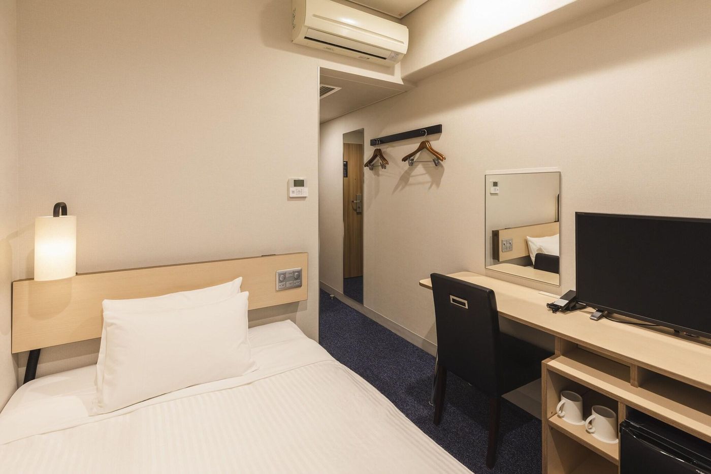 Sotetsu Fresa Inn Tokyo Toyocho-Japan-Tokyo-Room-2