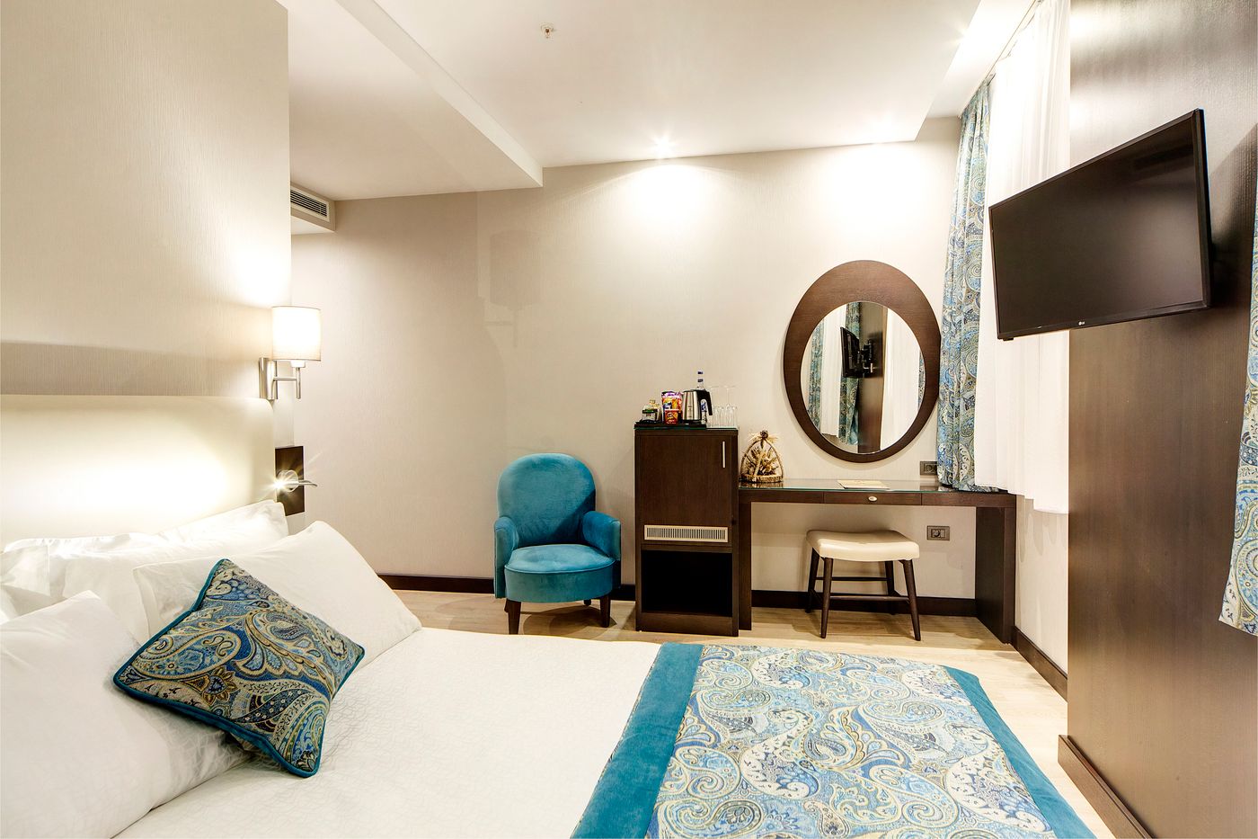 Mukarnas Taksim Hotel-Turkey-Istanbul-Room-9