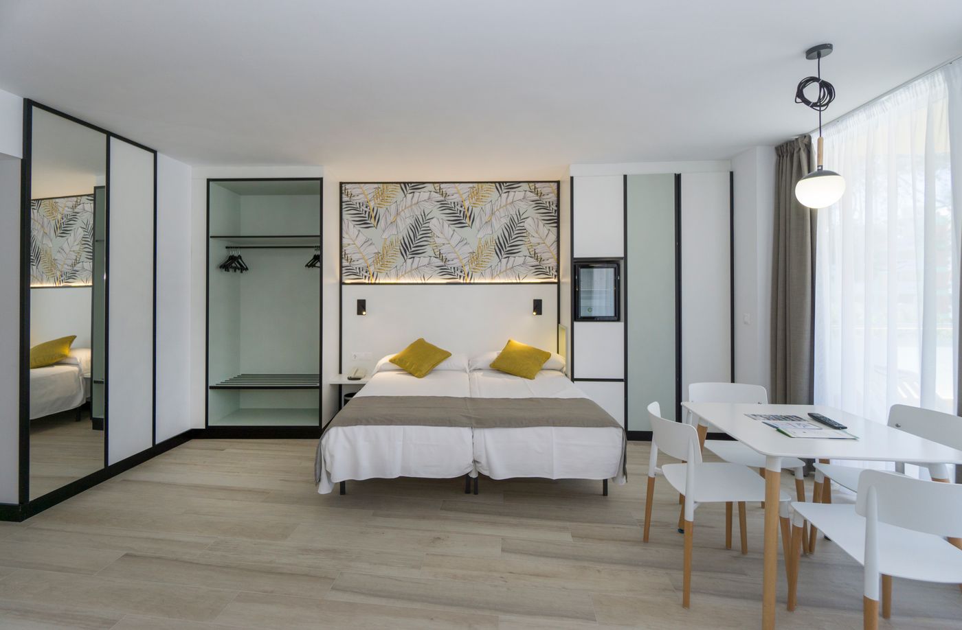 Medplaya-Hotel-Calypso-Room-18