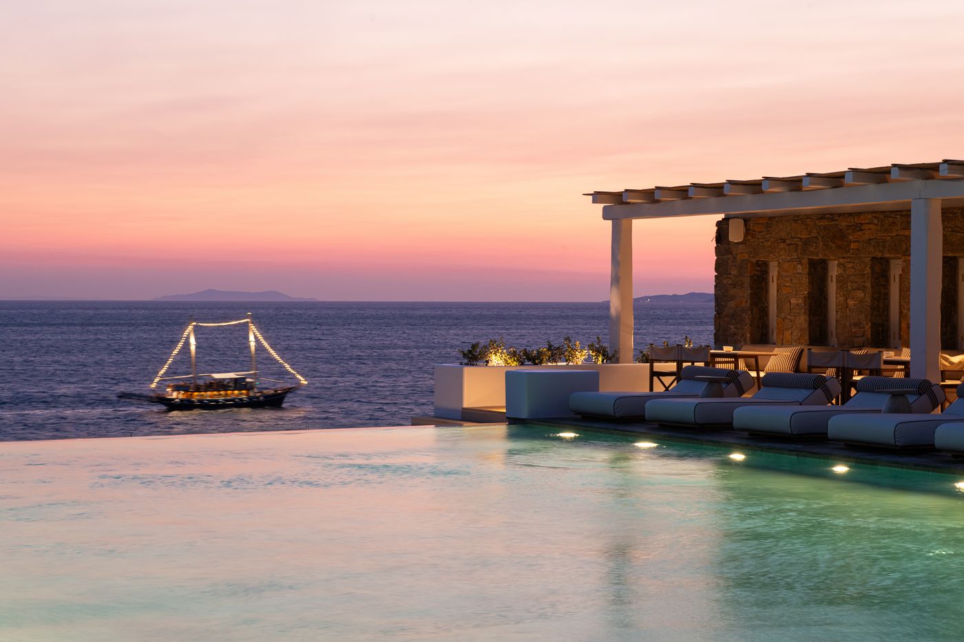 Porto-Mykonos-Hotel-Pool-2