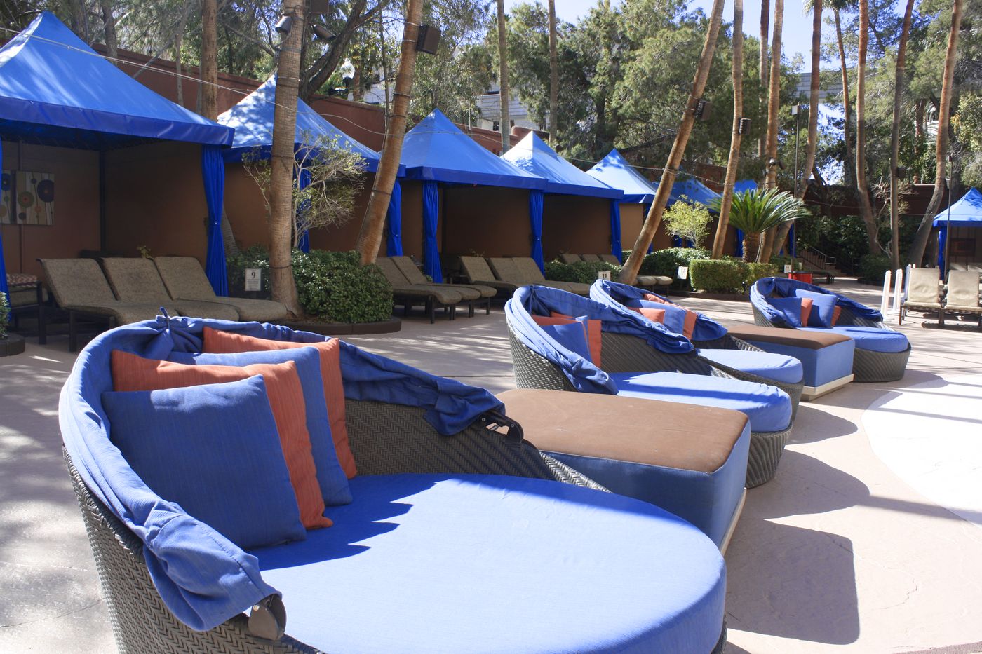 Treasure-Island-Pool-2