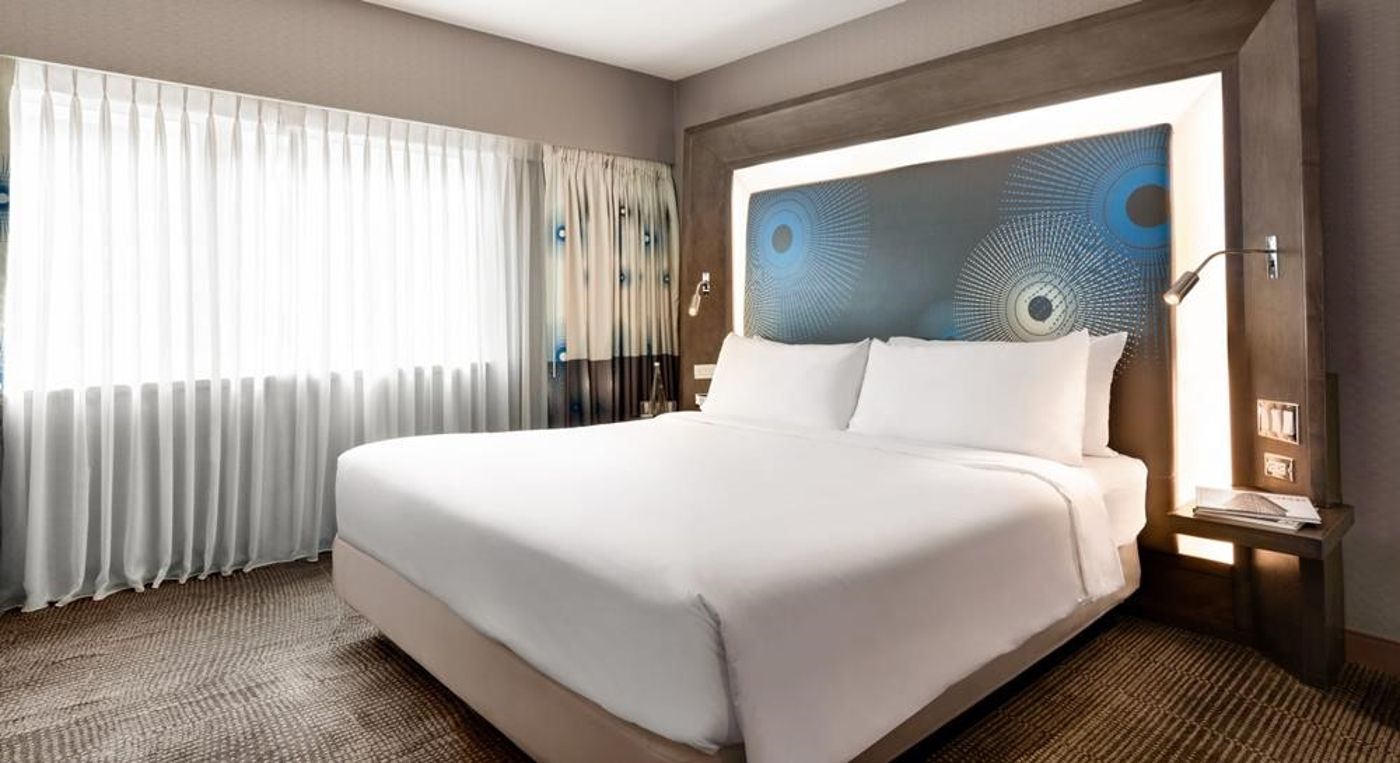 M-Social-Hotel-Times-Square-New-York-Room-39