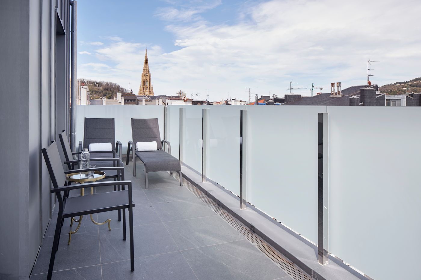 Hotel Arrizul Catedral-Spain-San Sebastian-General view-3