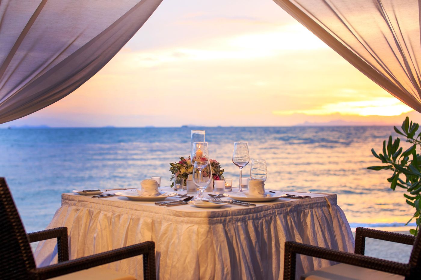 Intercontinental-Hotels-Koh-Samui-Resort-Restaurant-23