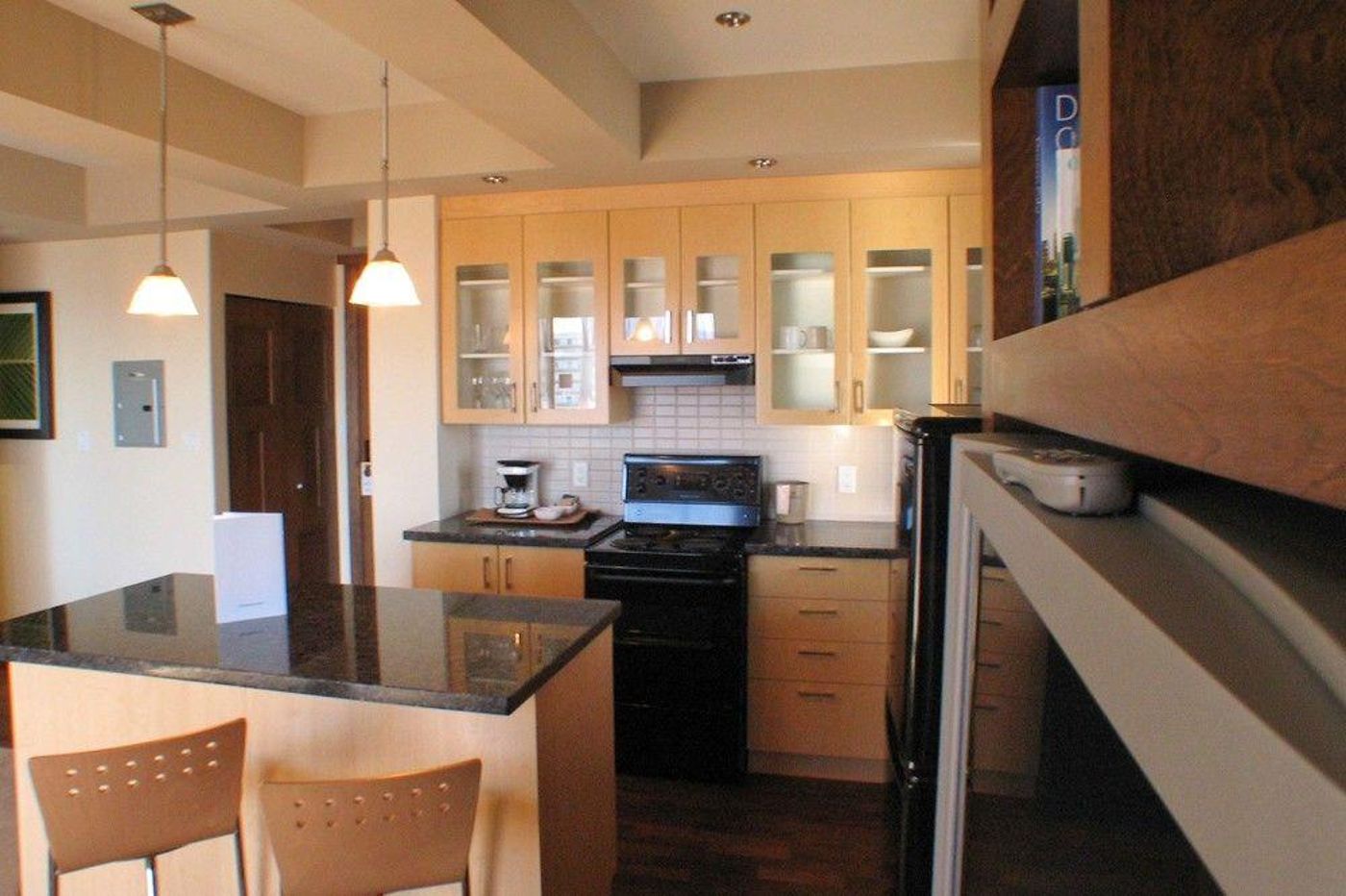 Sandman Suites Davie-Canada-Vancouver-General view-9