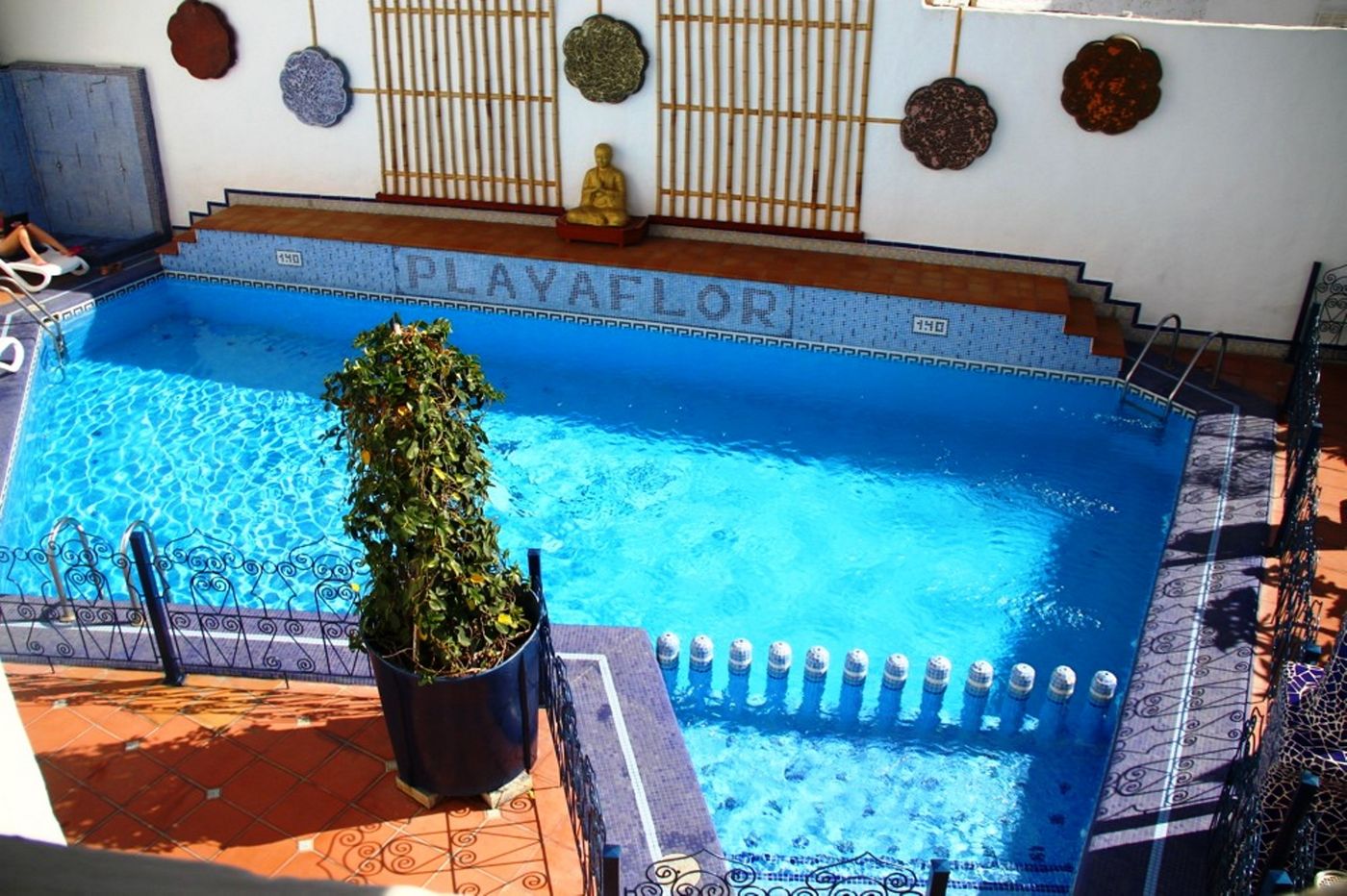 Playaflor-Chill-Out-Resort-Pool-15