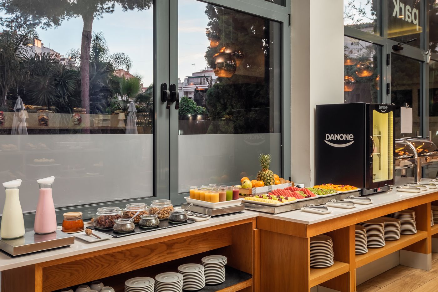 Medium-Sitges-Park-Restaurant-36