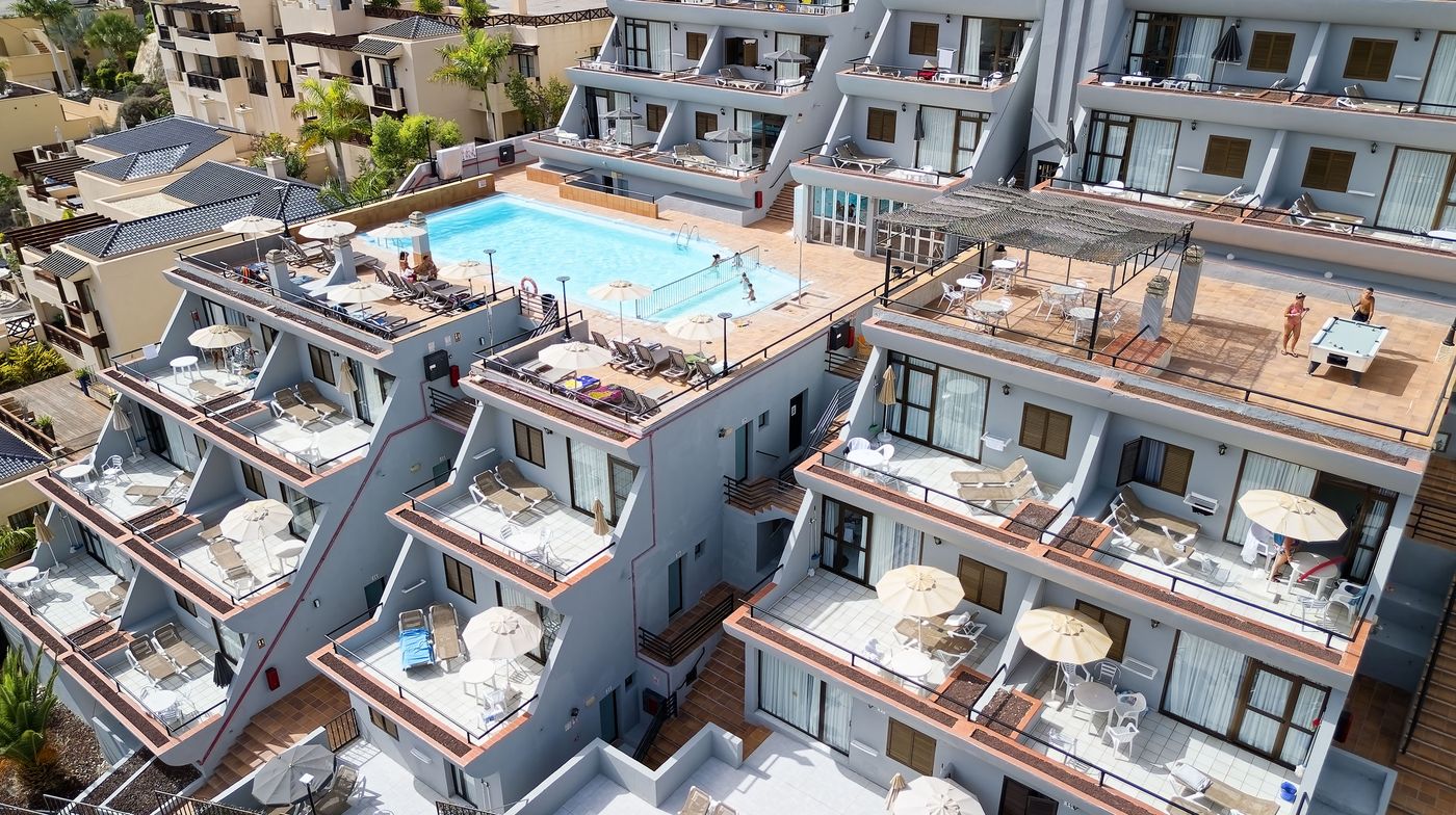 19.08.25 Roslara Apartment