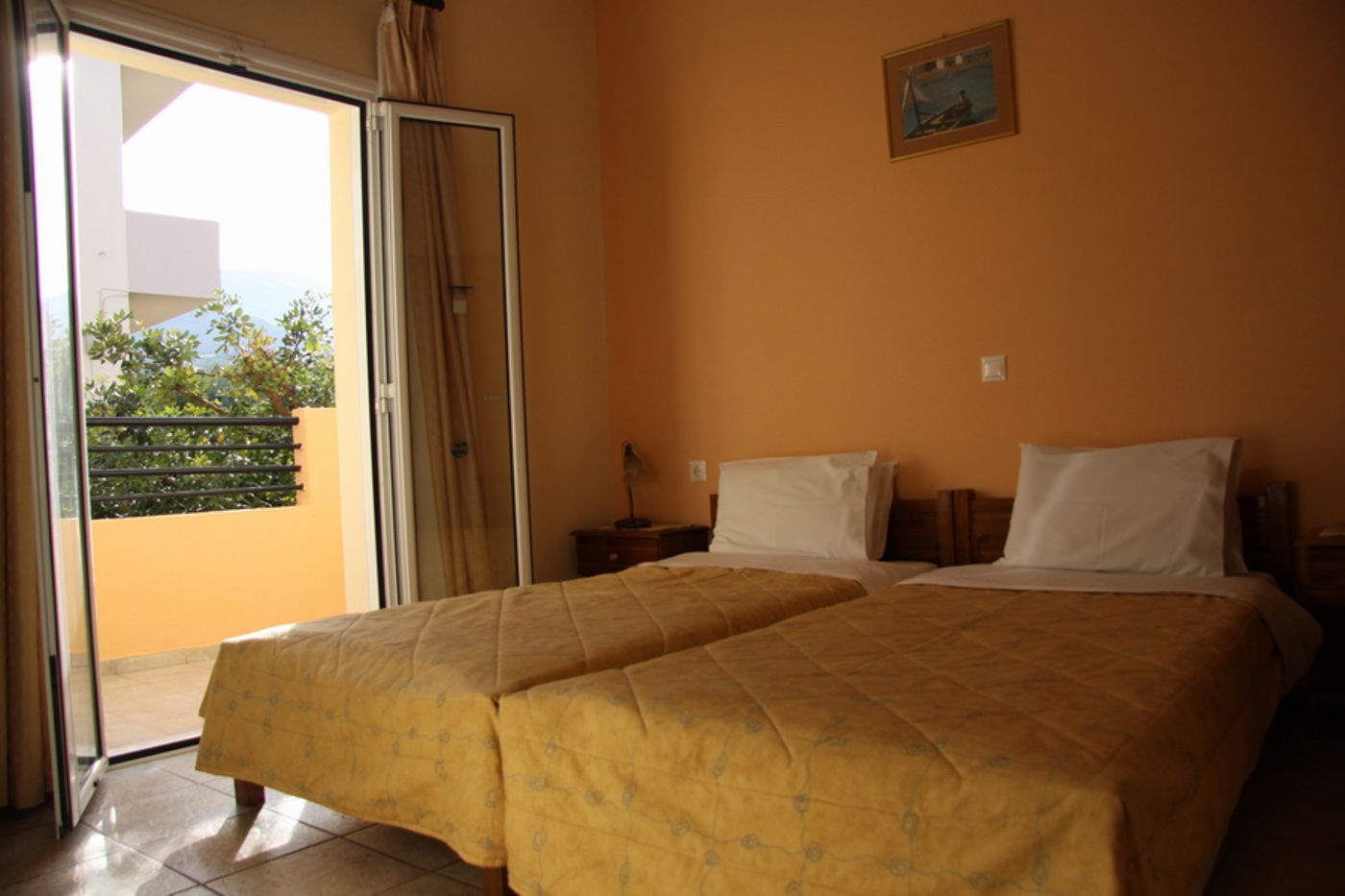 Argyro Studios and Apartments