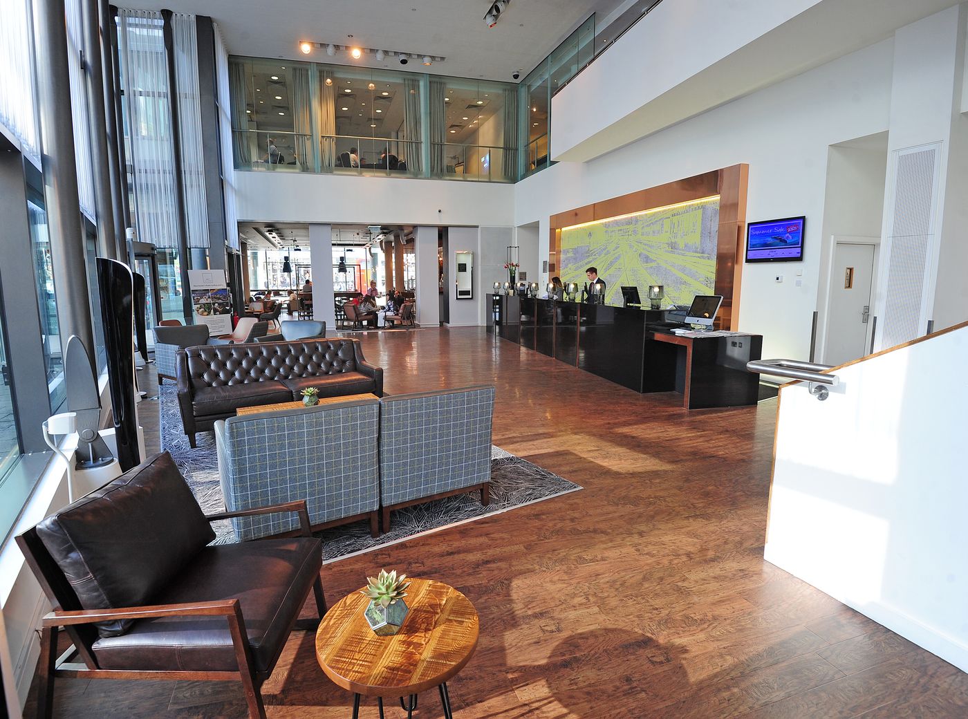 DoubleTree by Hilton Manchester - Piccadilly-United Kingdom-MANCHESTER-Lobby-4
