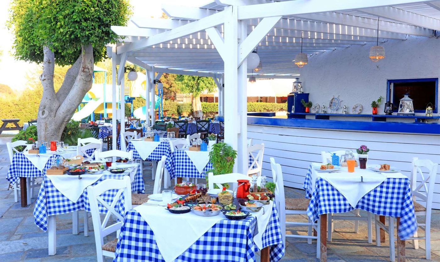 Labranda-Blue-Bay-Resort-Restaurant-27