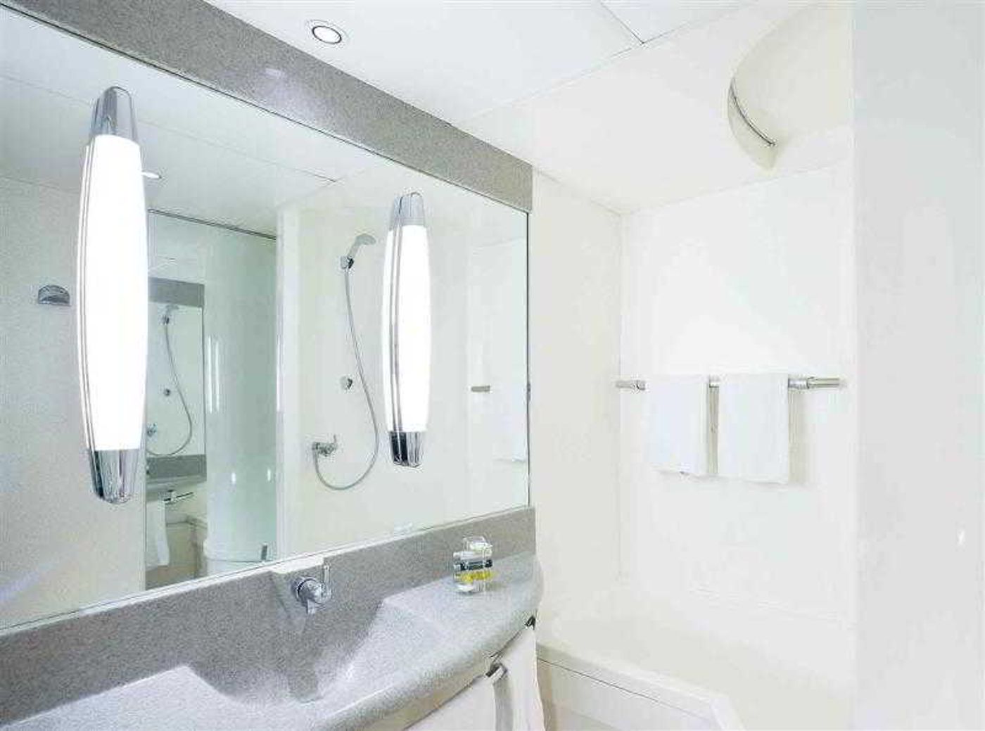 Novotel-Paris-Creteil-Le-Lac-Room-45