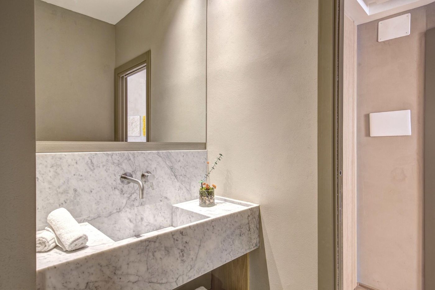 G55-Design-Hotel-Room-31