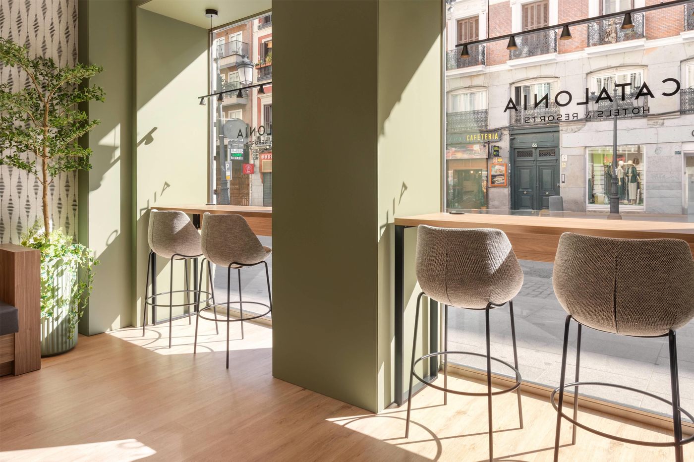 Catalonia-Atocha-Lobby-15