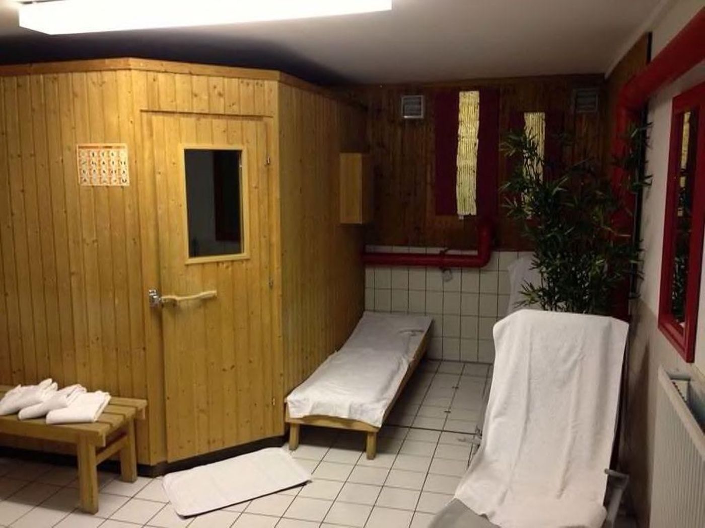 Lessing Düsseldorf - Germany - DÜSSELDORF  - Sports and Entertainment - 10