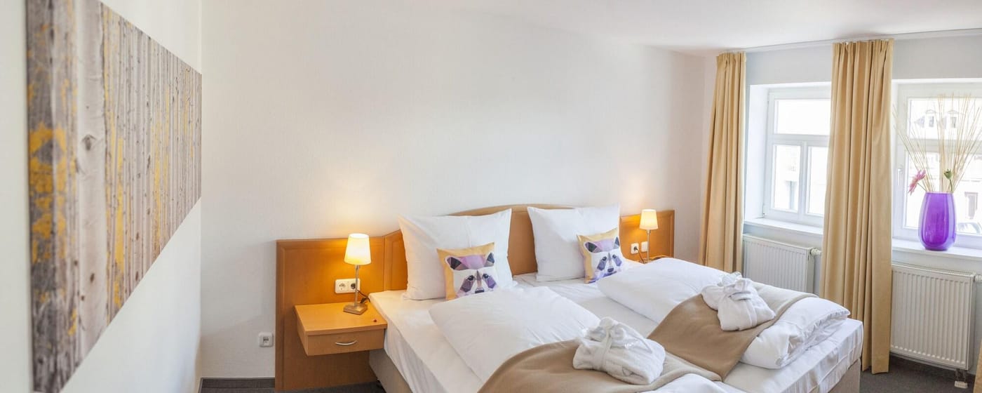 Hotel Am Markt - Germany - HUNGEN - Room - 1