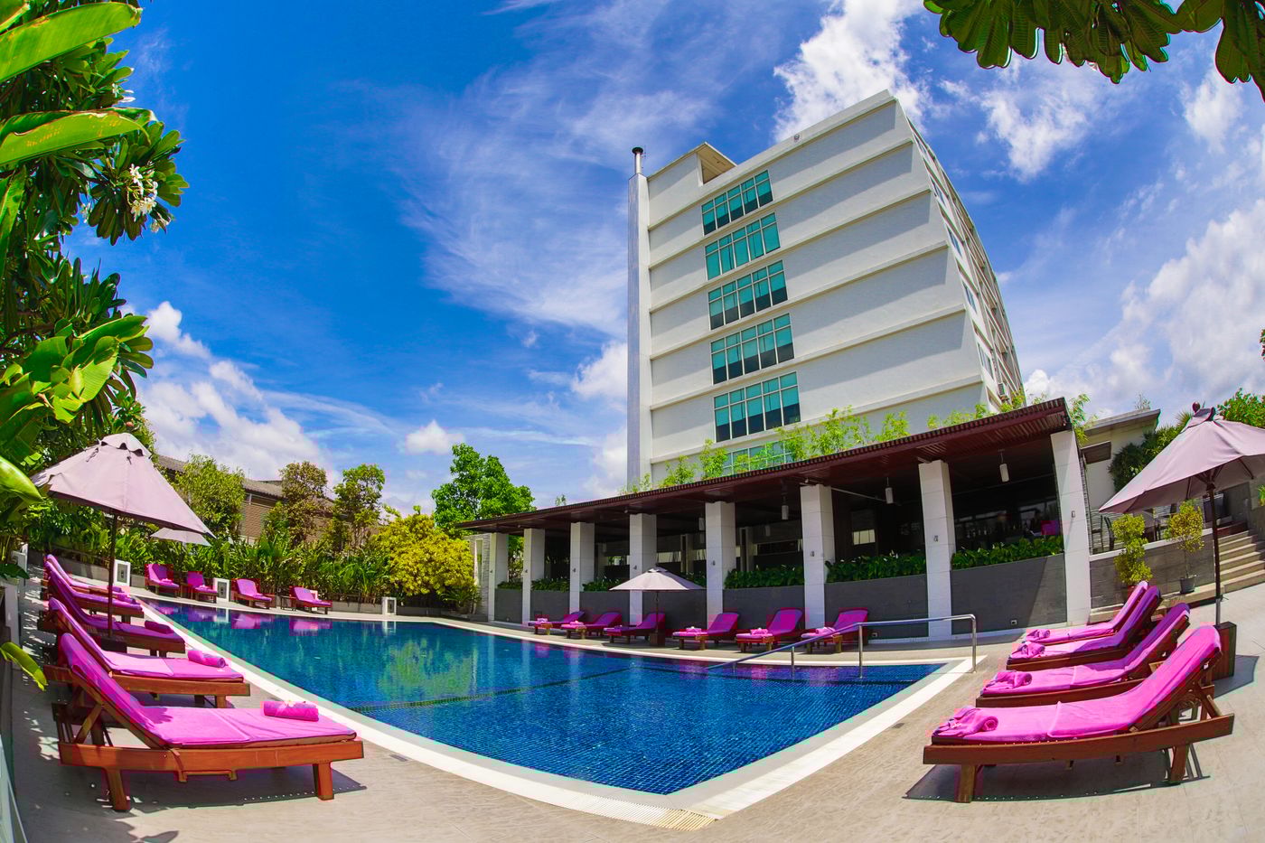 Amaranth-Suvarnabhumi-Hotel-Pool-3