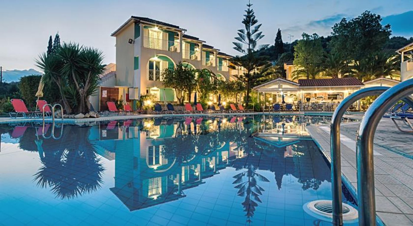 Sunrise Hotel - Adults Only