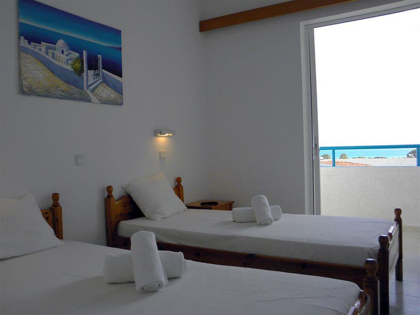 Summer-Breeze-Room-7