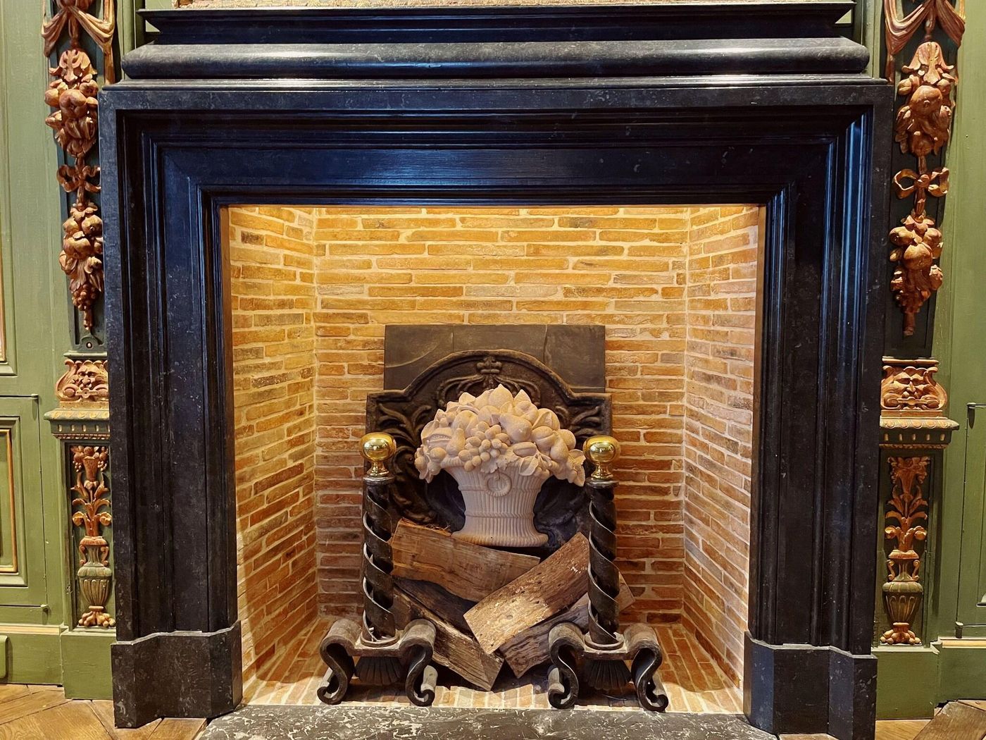 Hotel-Du-Vieux-Marais-Lobby-16