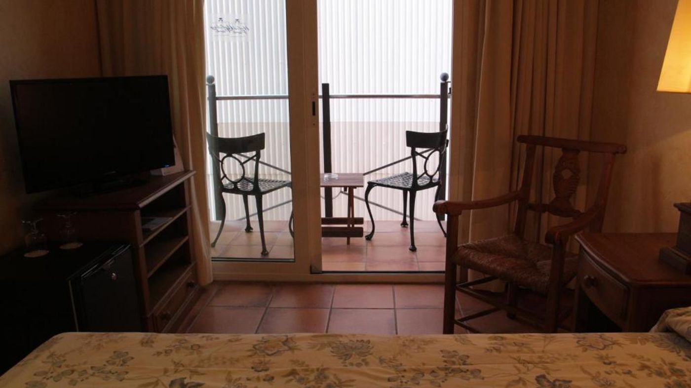 URH-Vila-de-Tossa-Room-20