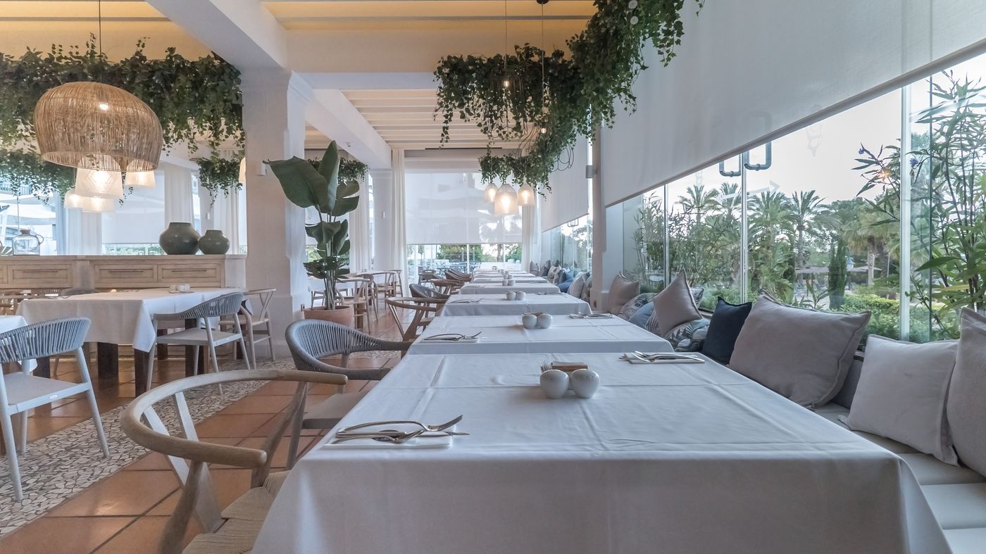 SH-Villa-Gadea-Restaurant-45
