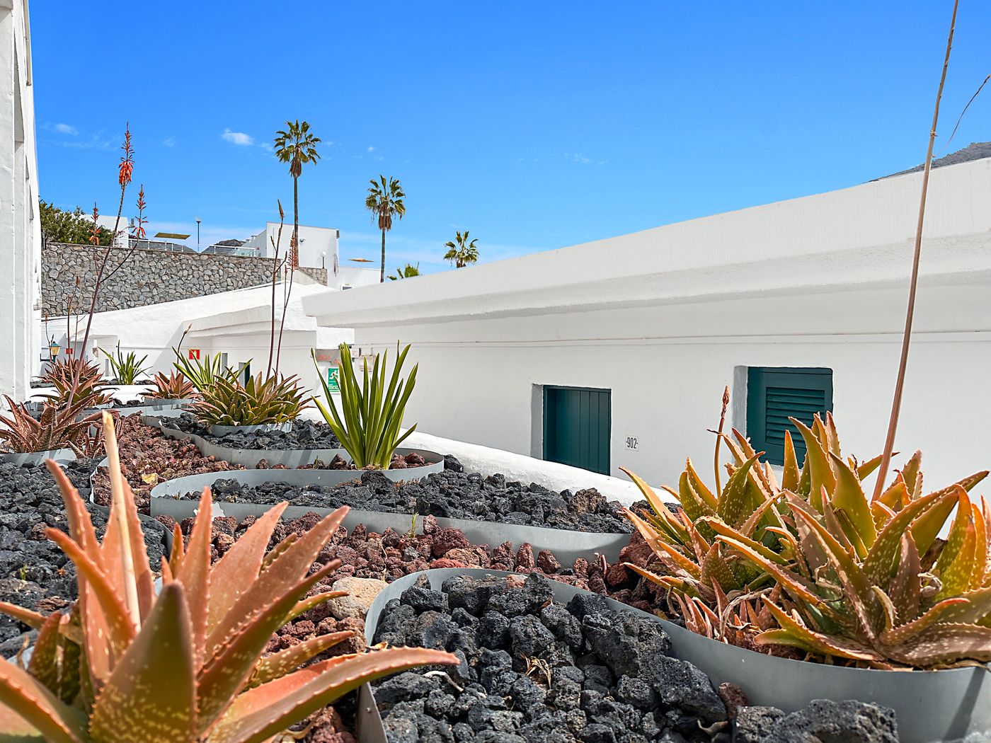 Laguna-Apartments-Lobby-5