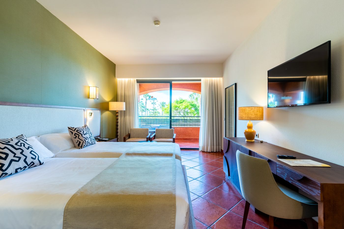 Puerto-Antilla-Grand-Hotel-Room-12