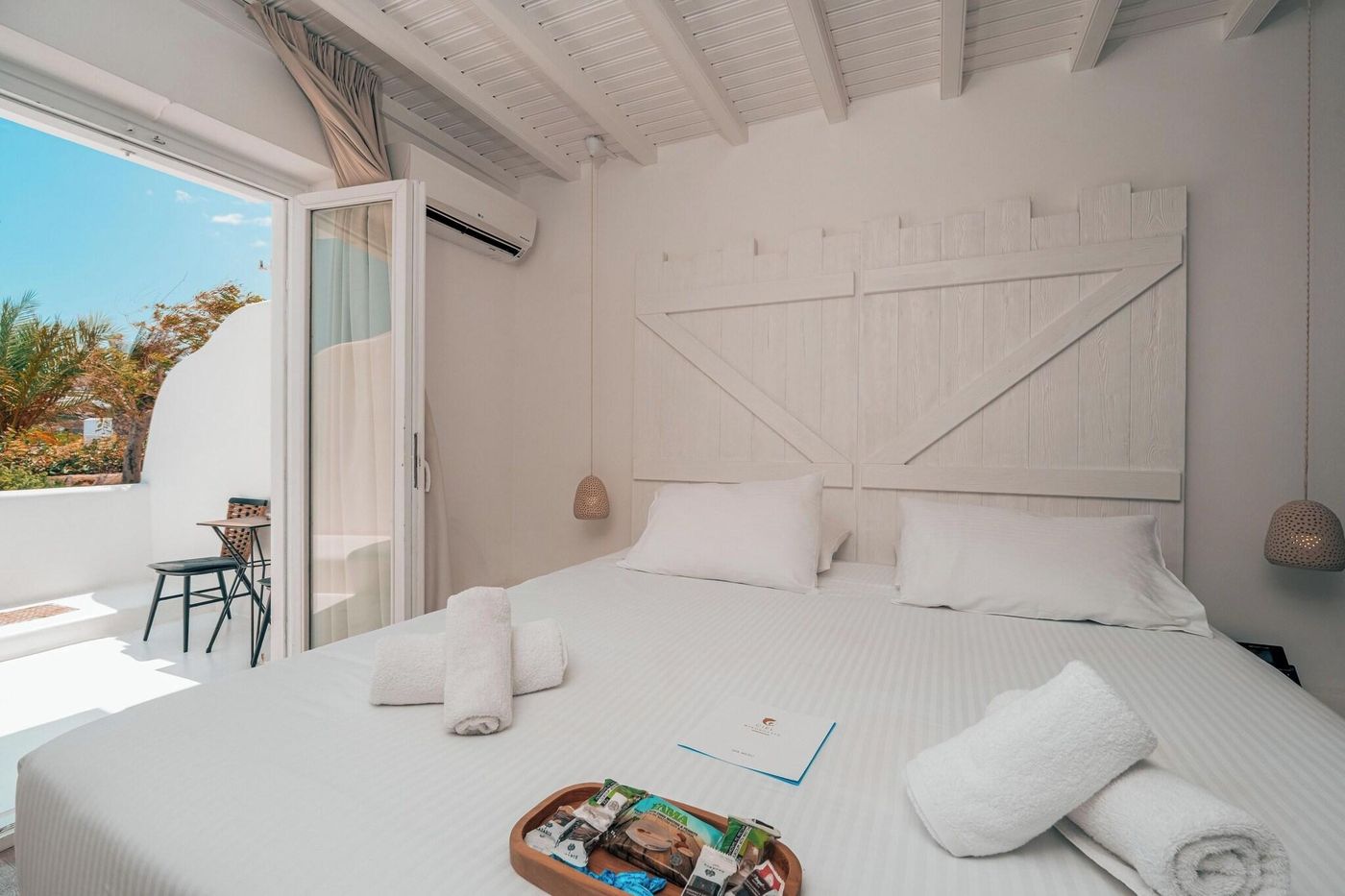 Madoupa-Boutique-Room-36