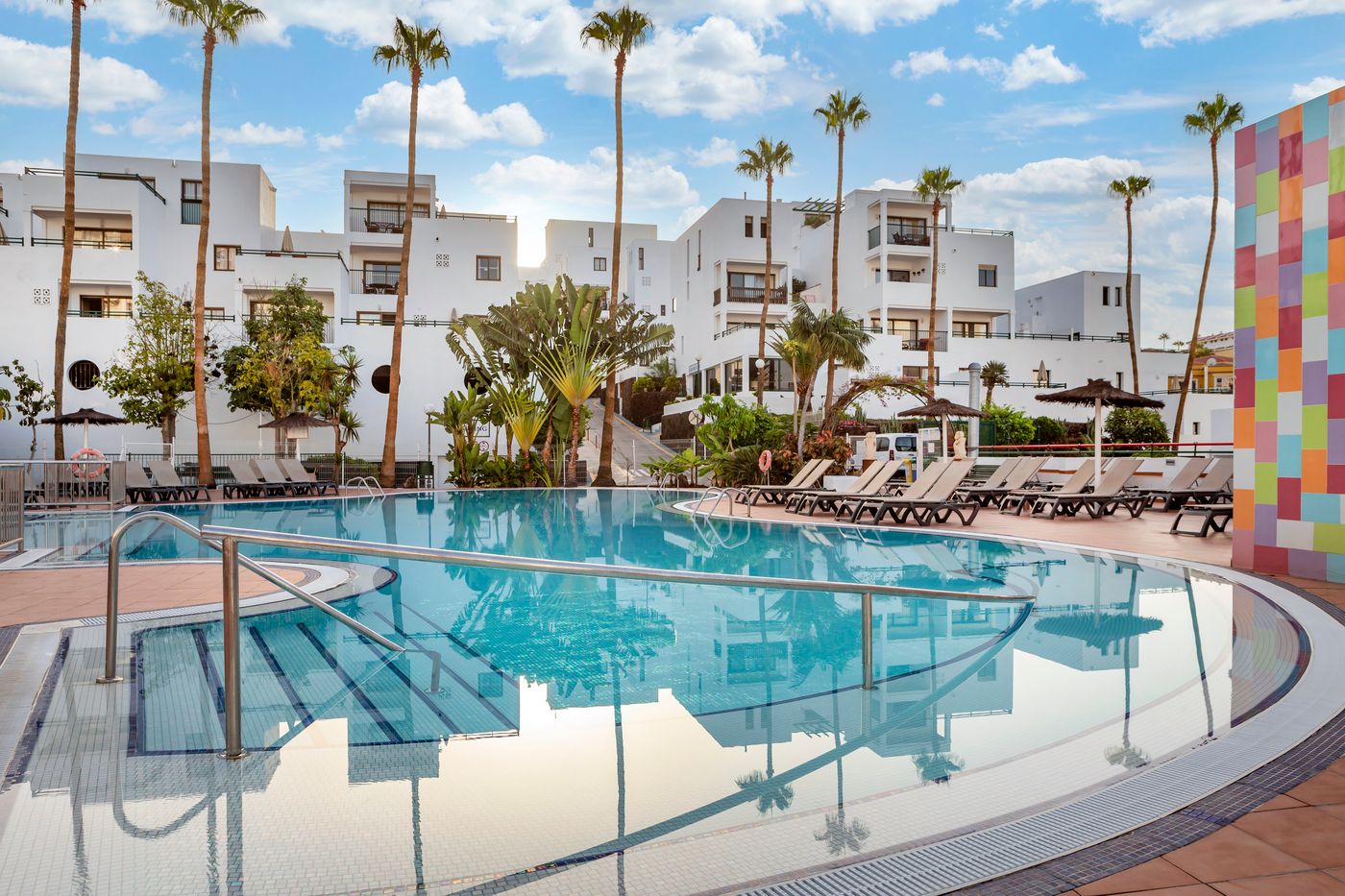 Sunset-Bay-Club-Pool-2