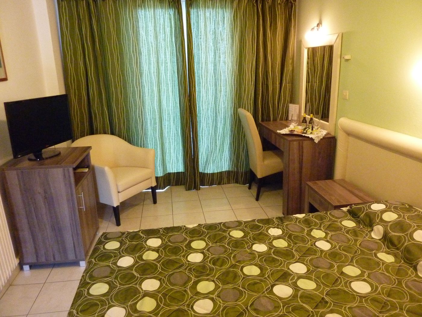Oasis-Hotel-Room-29