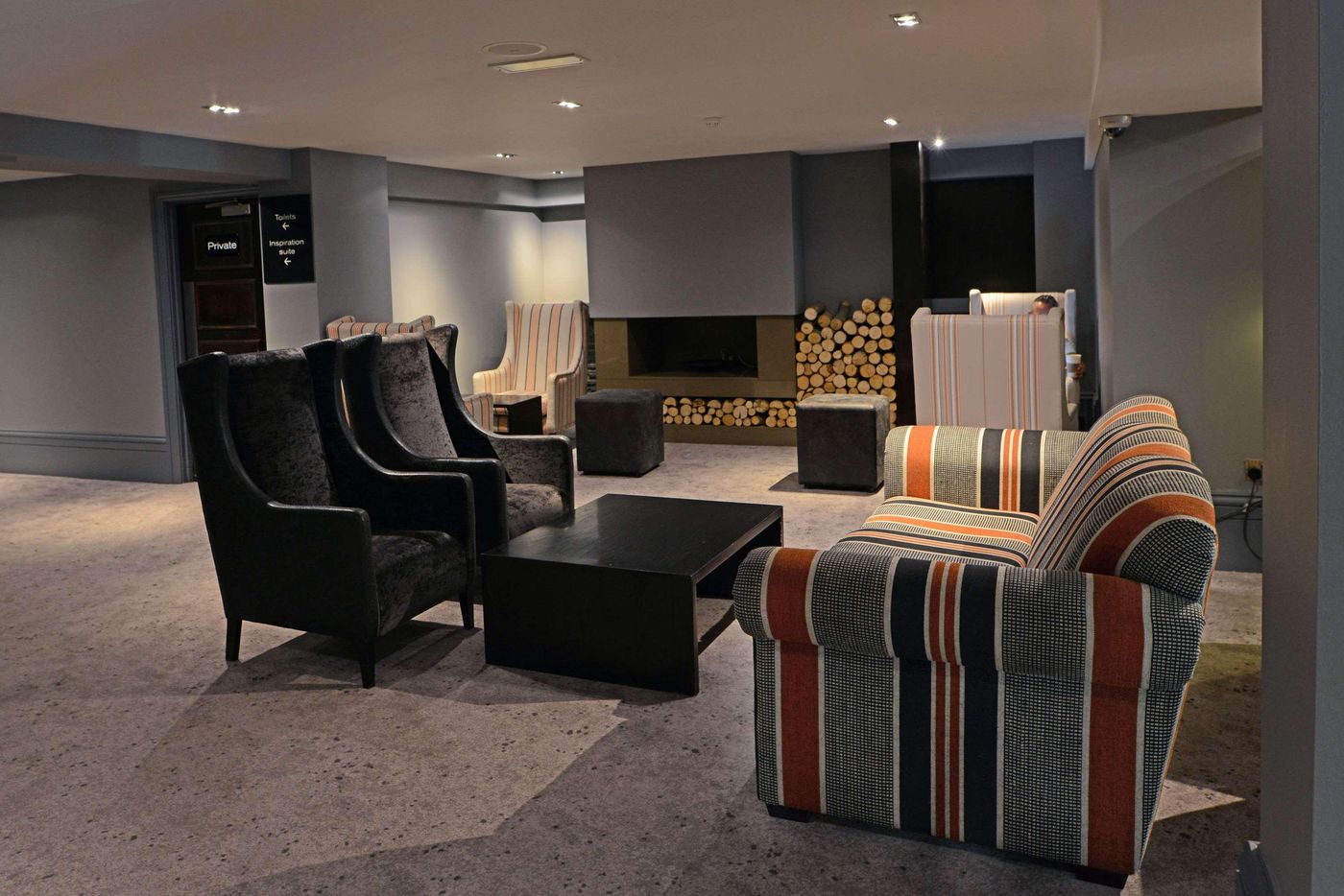 Village Hotel Manchester Cheadle-United Kingdom-Cheadle-Lobby-3