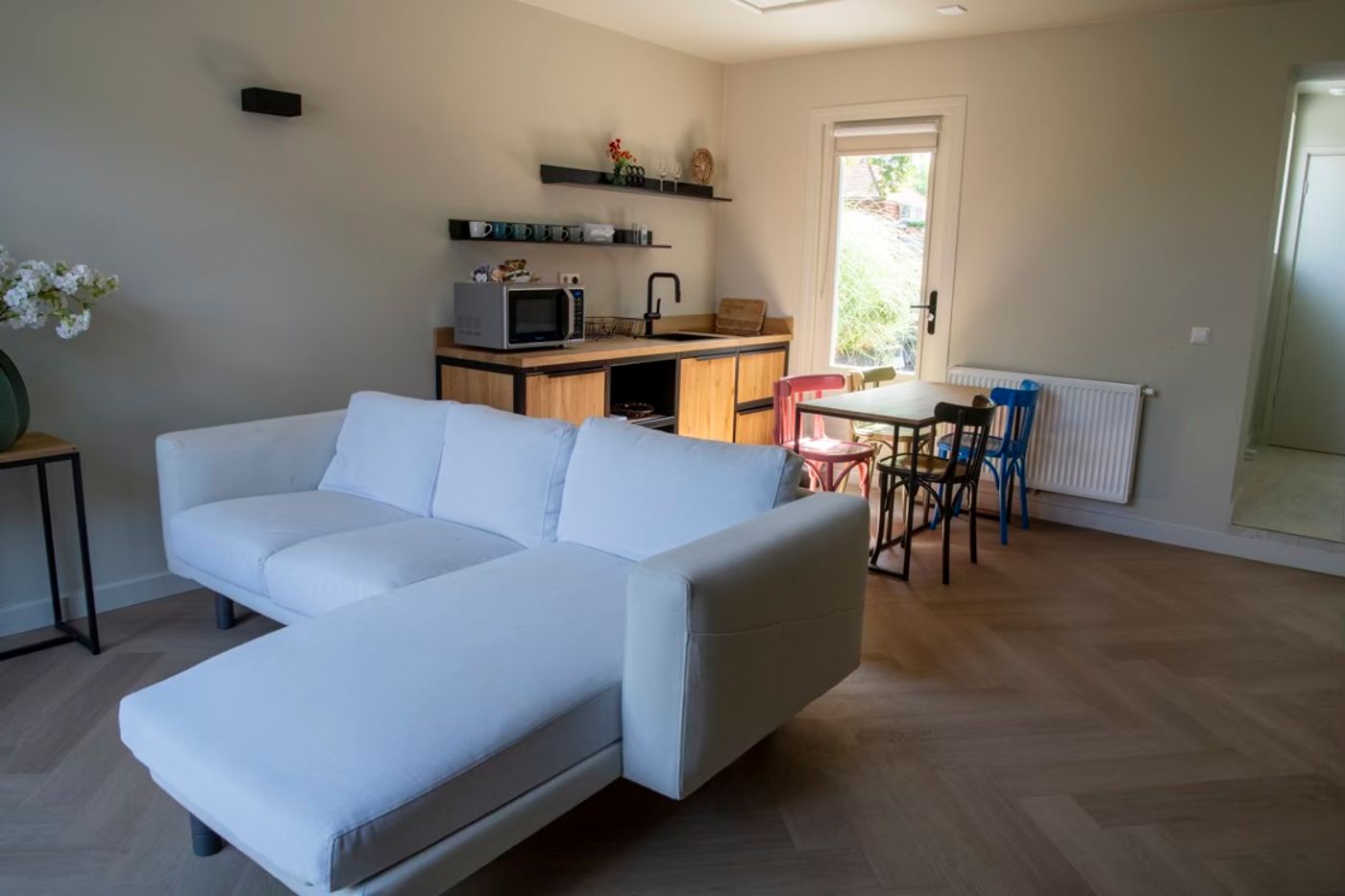 Herbergh-Amsterdam-Airport-Room-9