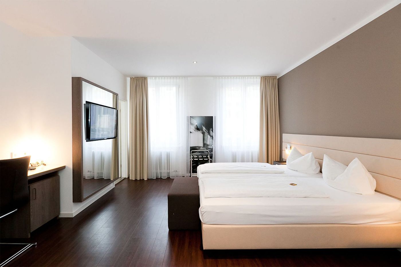 Manhattan Hotel - Germany - FRANKFURT AM MAIN - Room - 4