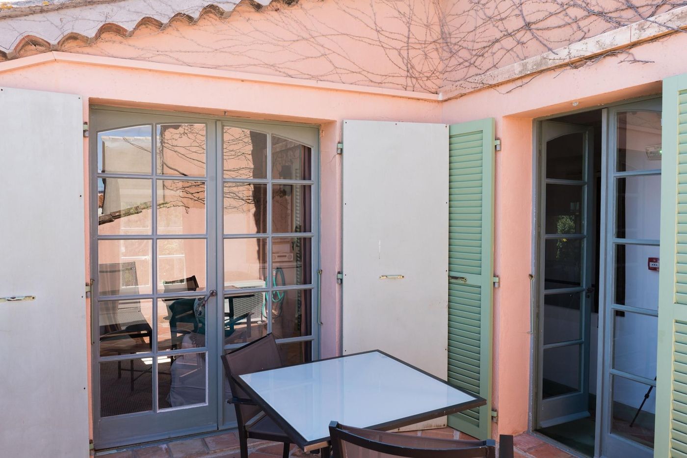 Hotel-Restaurant-Le-Yaca-Room-14