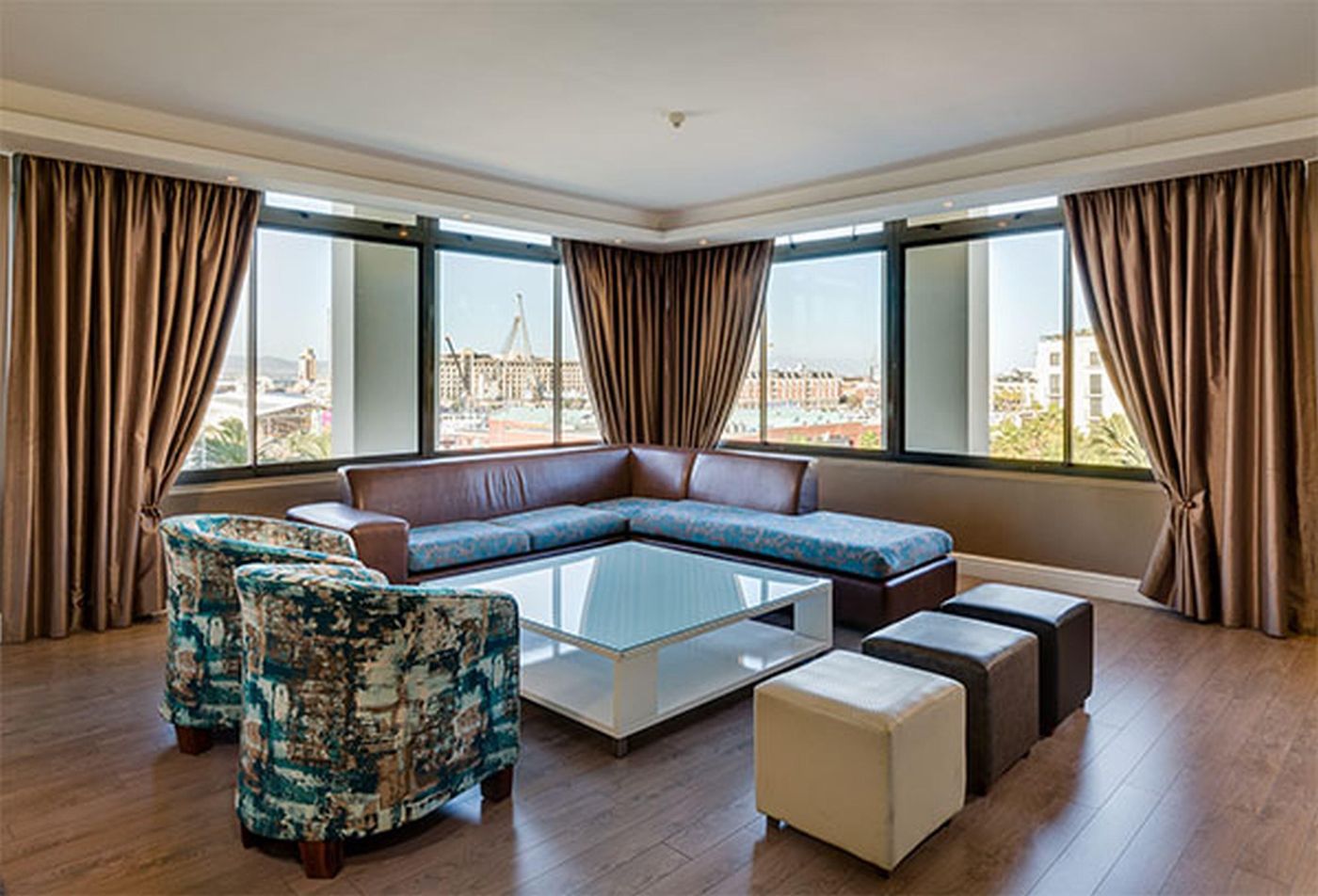 Protea-Hotel-Cape-Town-Waterfront-Breakwater-Lodge-Sports-and-Entertainment-39