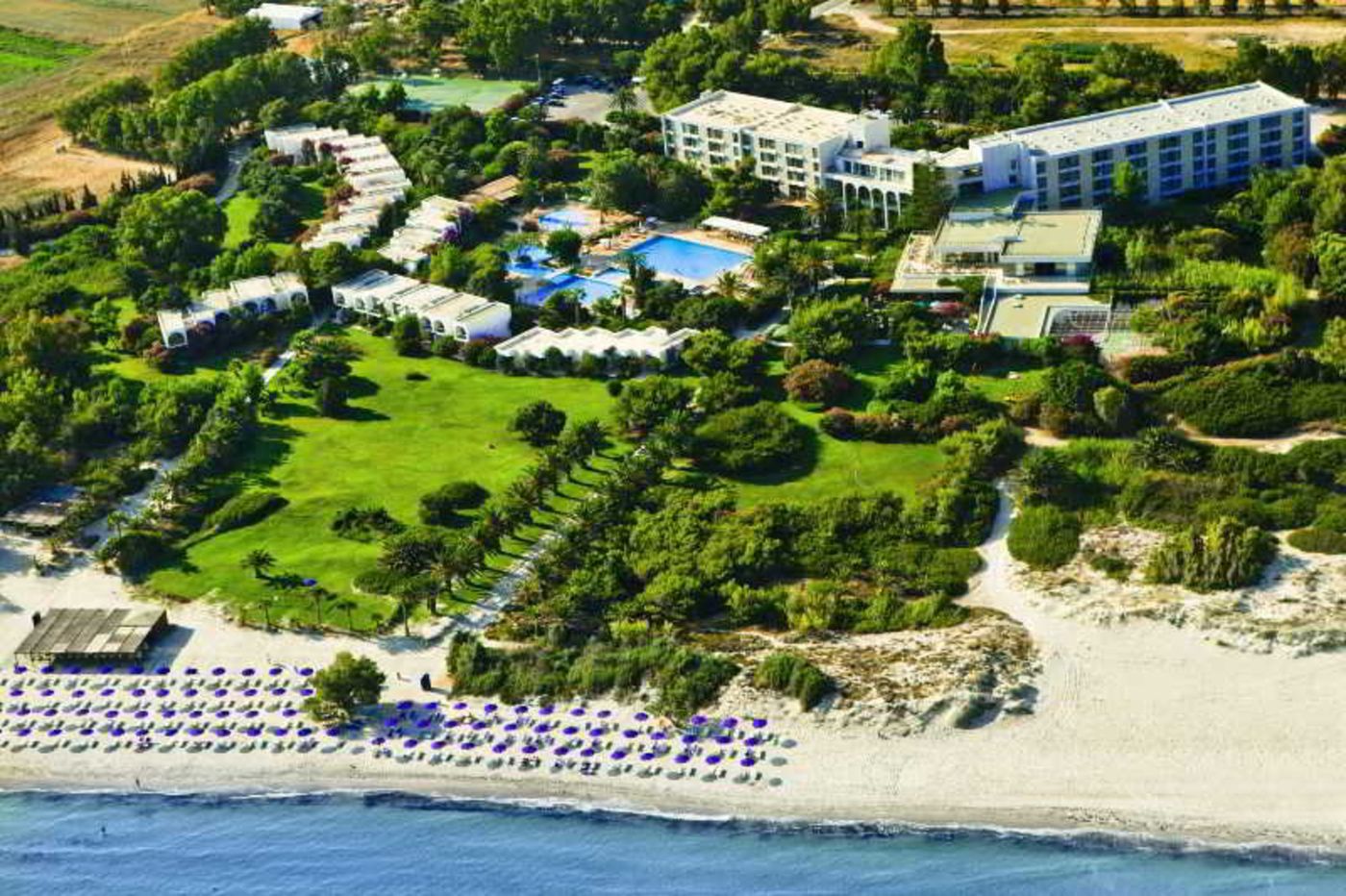 Caravia-Beach-Hotel-General-view-5