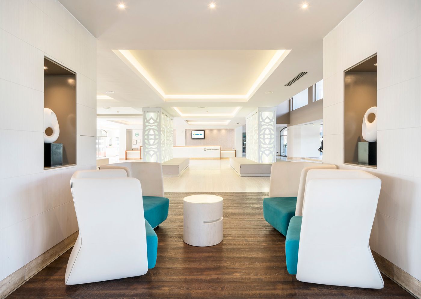 Ilunion-Islantilla-Lobby-43