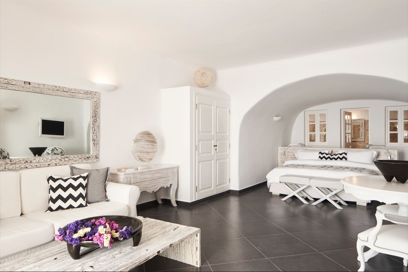 San-Antonio-Luxury-Hotel-Room-8