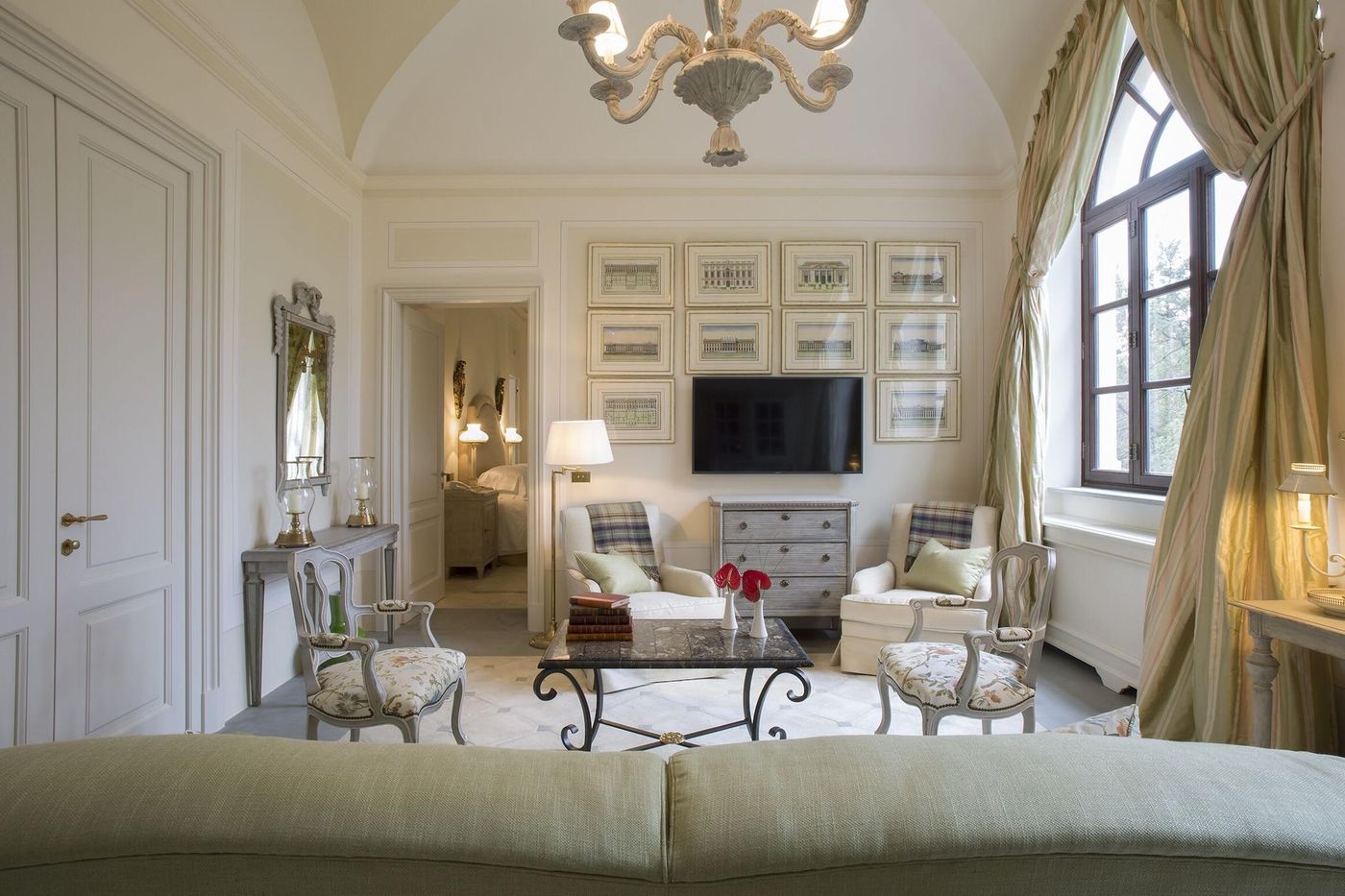 Eh-Villa-Dievole-Room-16