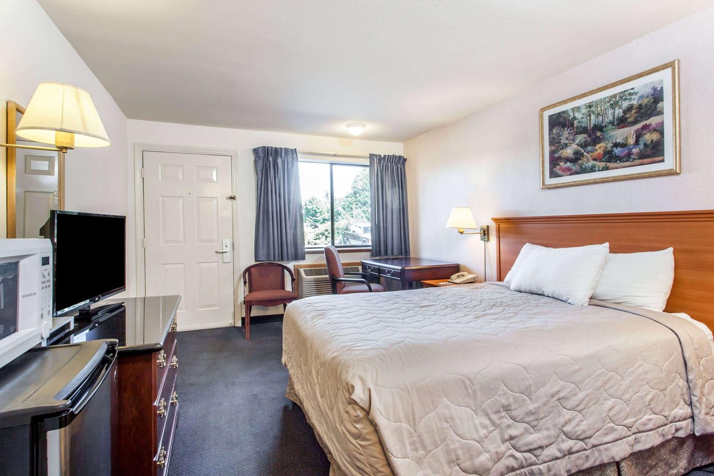 Econo Lodge Edmonds North Seattle-United States-Edmonds-Room-10