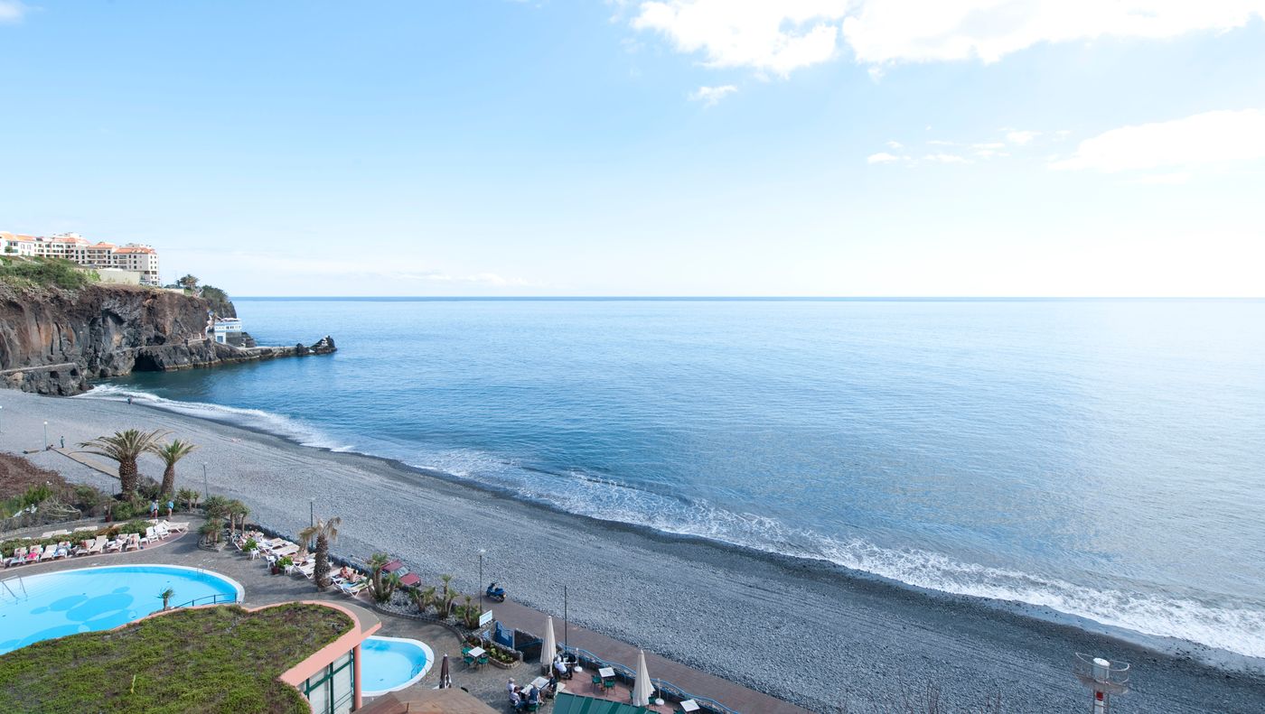 Pestana-Ocean-Bay-All-Inclusive-Resort-Beach-21