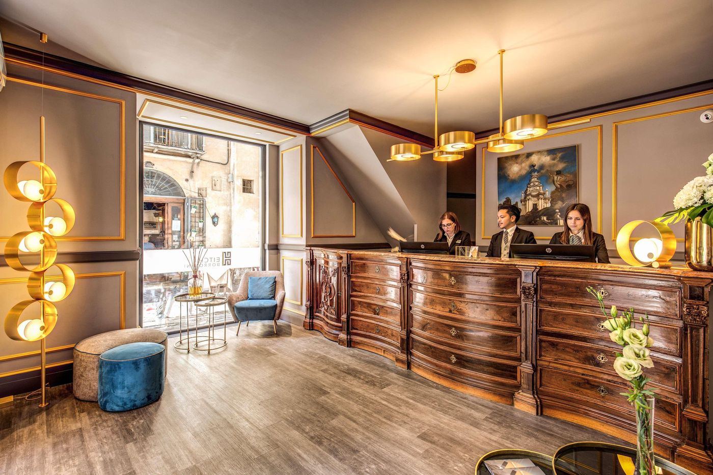 Eitch Borromini Palazzo Pamphilj-Italy-Rome-Lobby-7