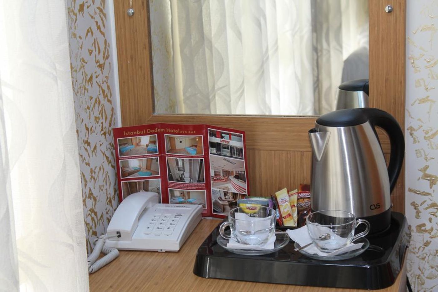 Istanbul-Dedem-Hotel-Room-4