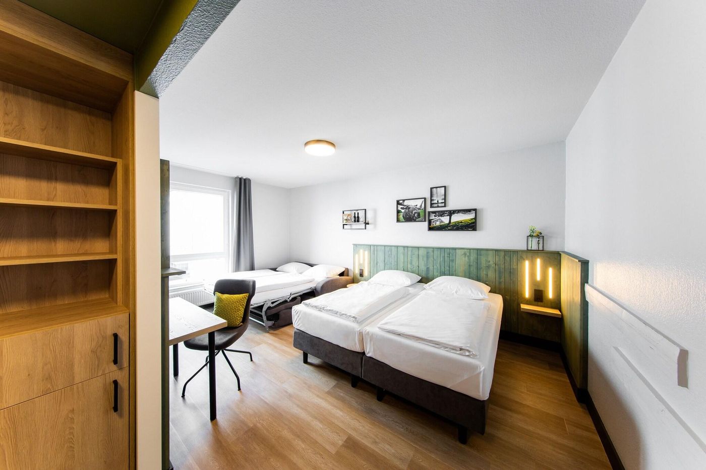 Lindemann-Hotel-Fjord-Room-17