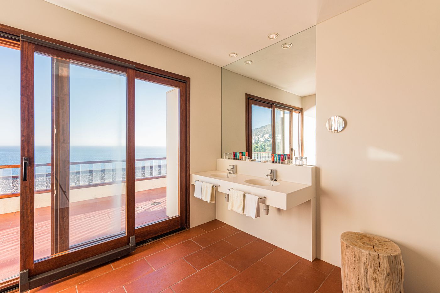 Almadraba-Park-Room-54