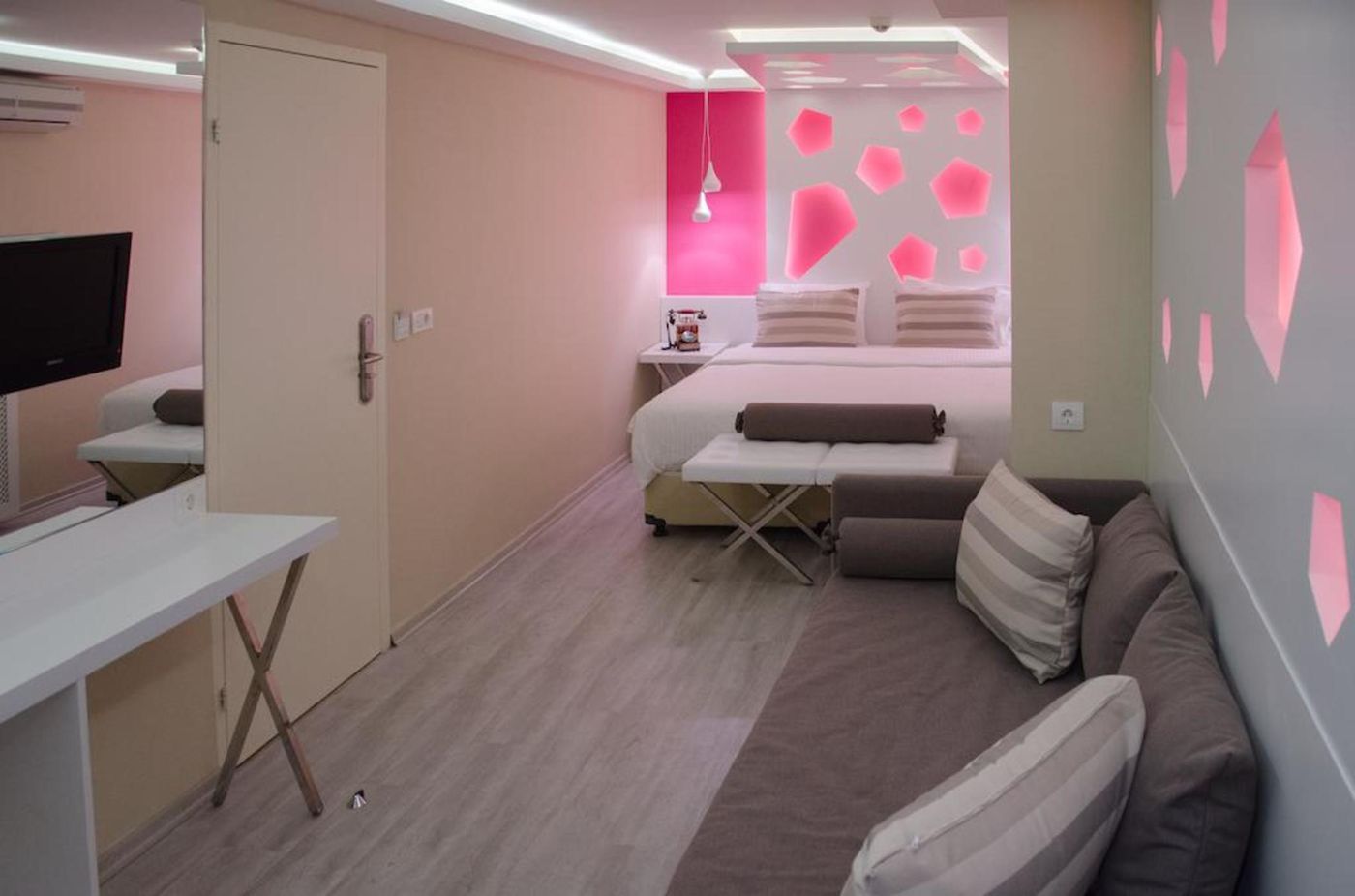 Evsen-Hotel---Adults-Only-Room-18