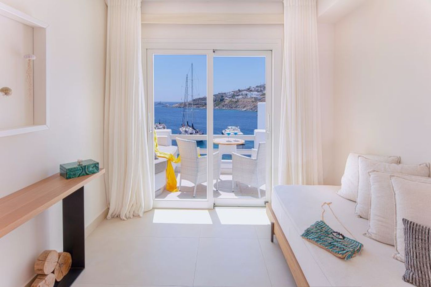 Nissaki-Boutique-Hotel-Room-57