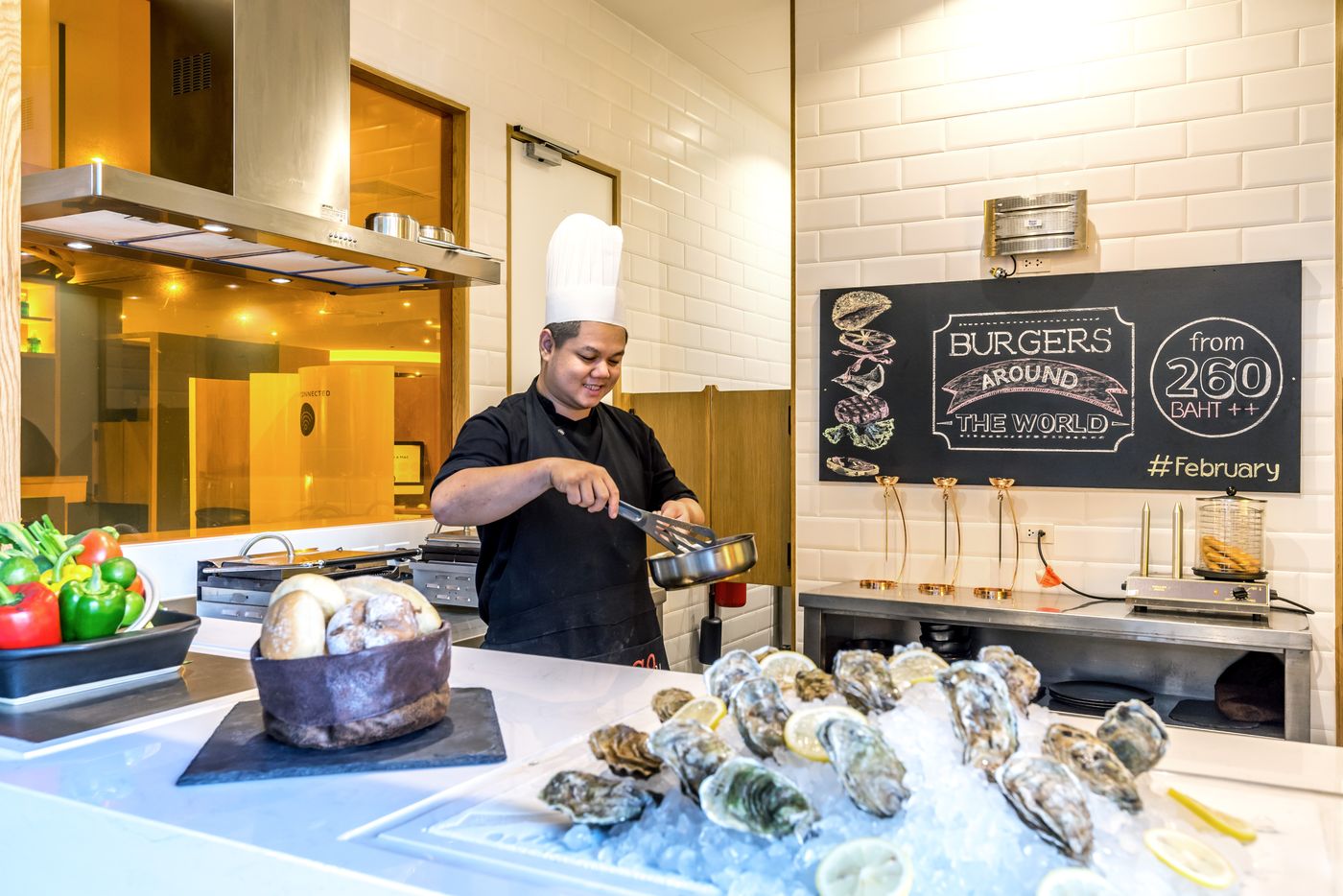 Novotel-Bangkok-on-Siam-Square-Bar-46