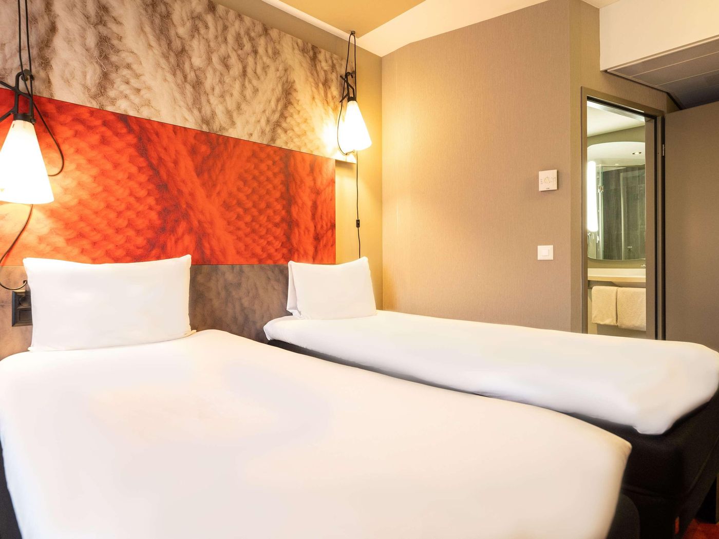 ibis-Geneve-Centre-Lac-Room-38